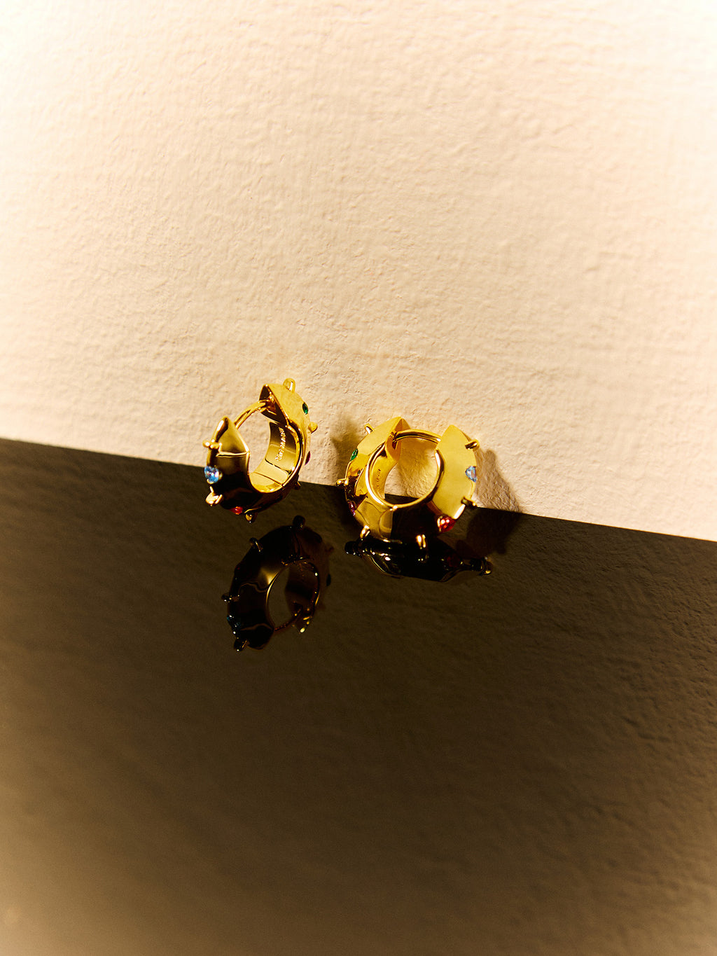COLOR STONE DOME EARRINGS
