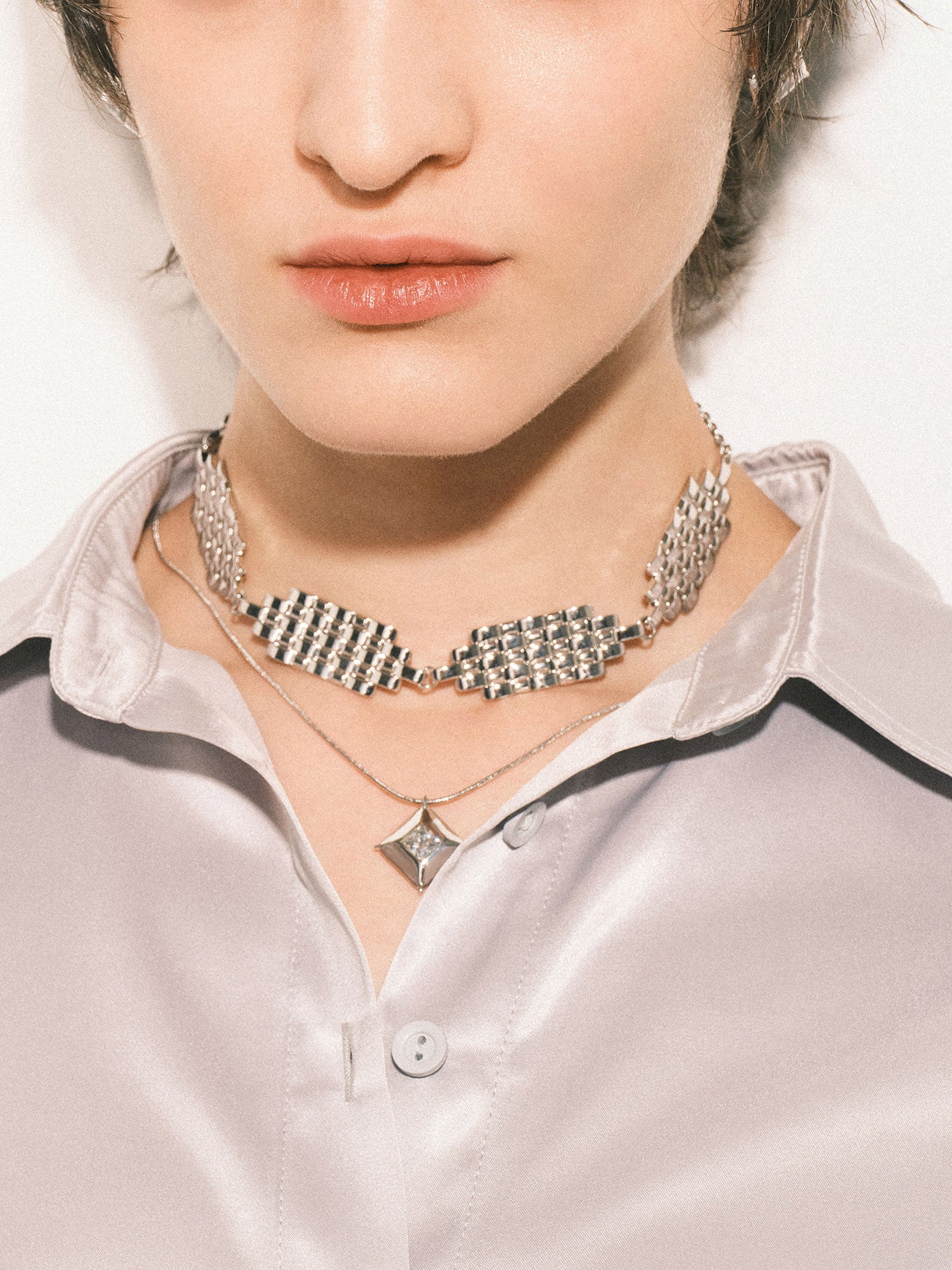 LOUVRE NECKLACE