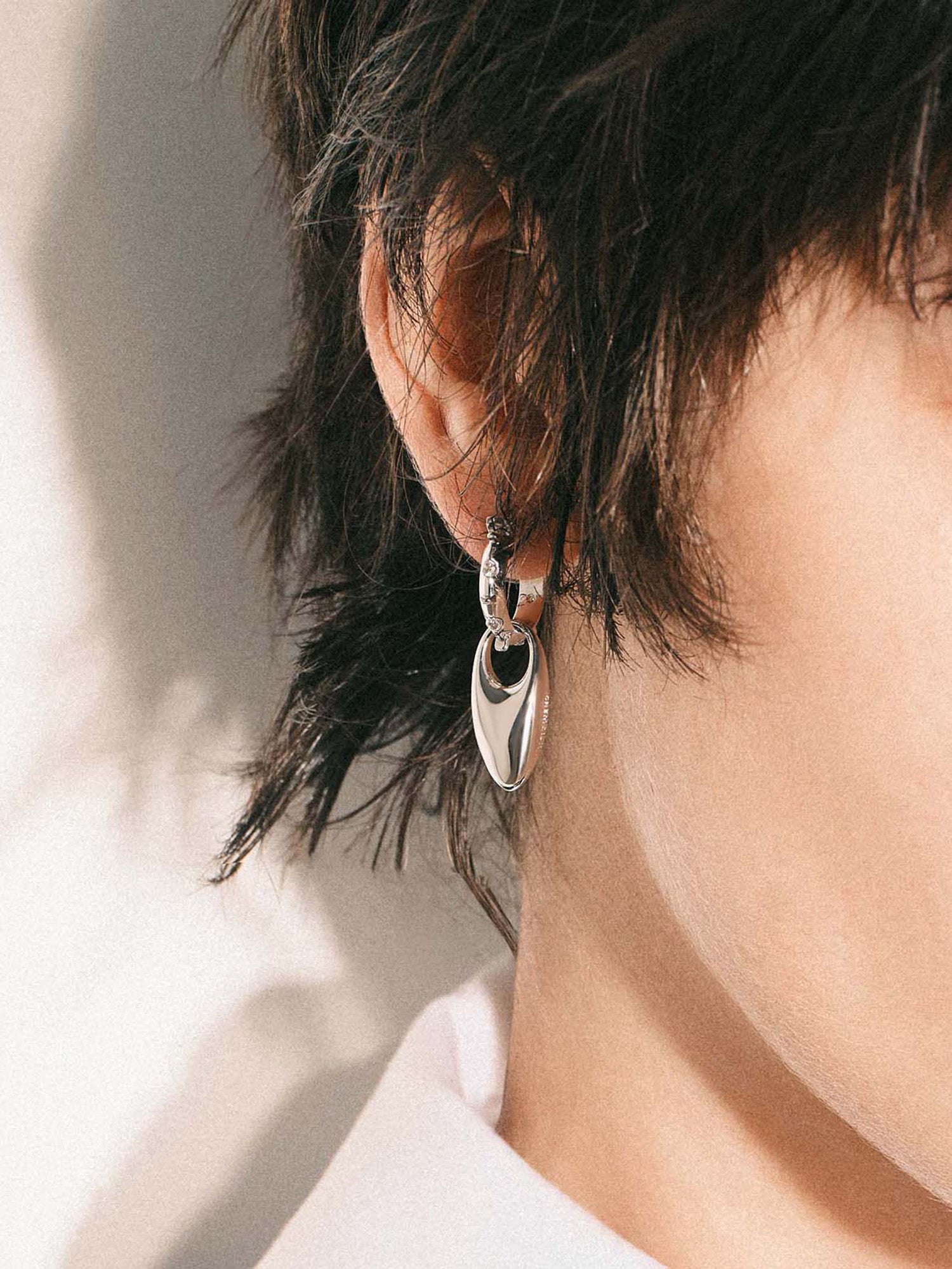 TEARDROP PENDANT EARRINGS