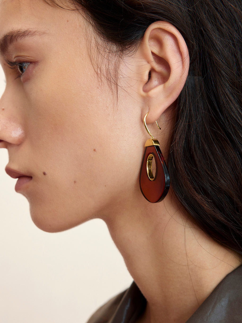 TEARDROP RESIN EARRINGS