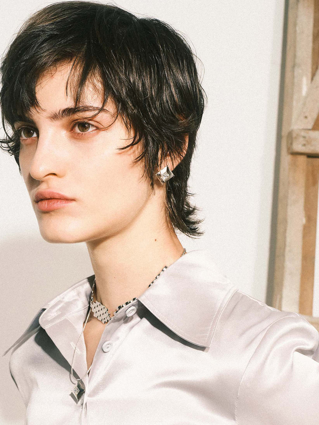 LOUVRE STUD EARRINGS