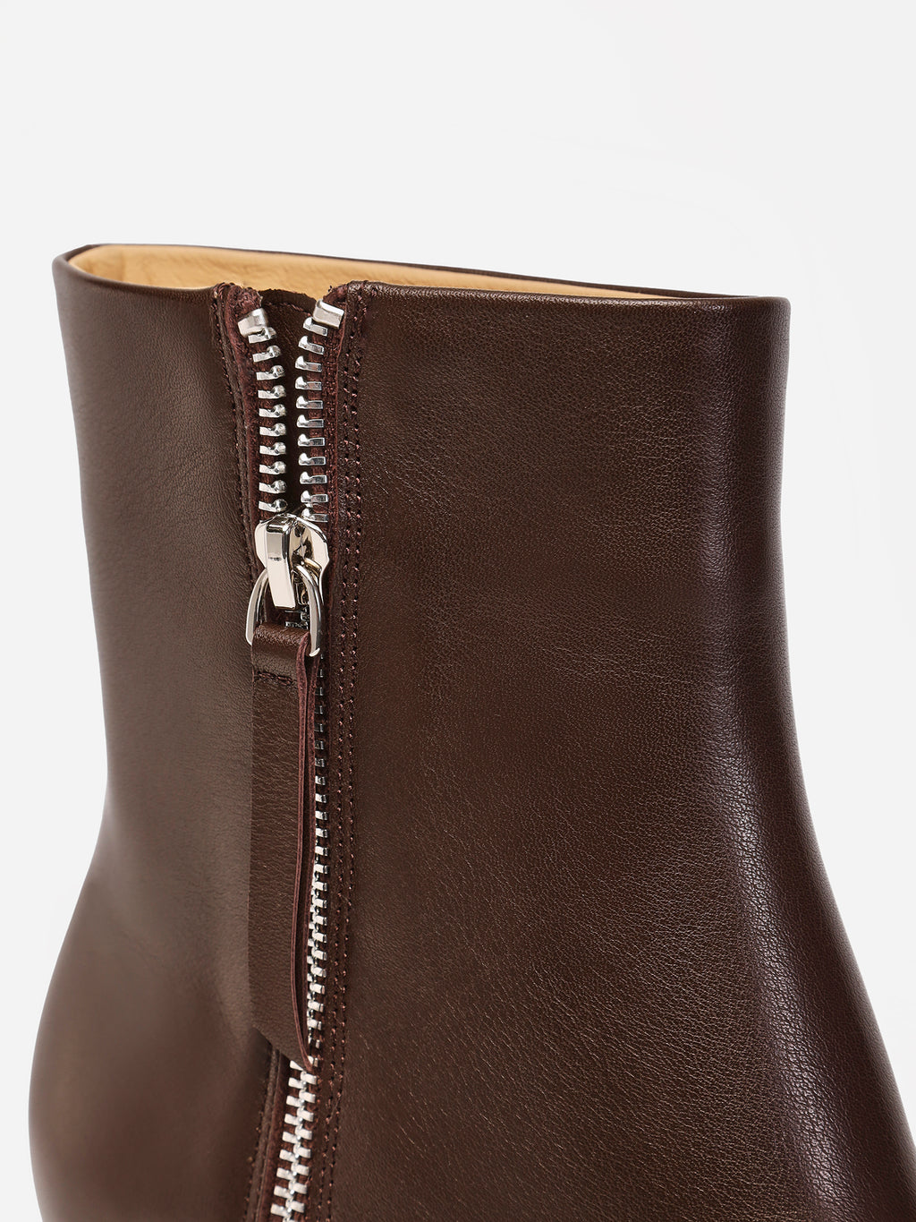 SQUARE TOED BOOTS