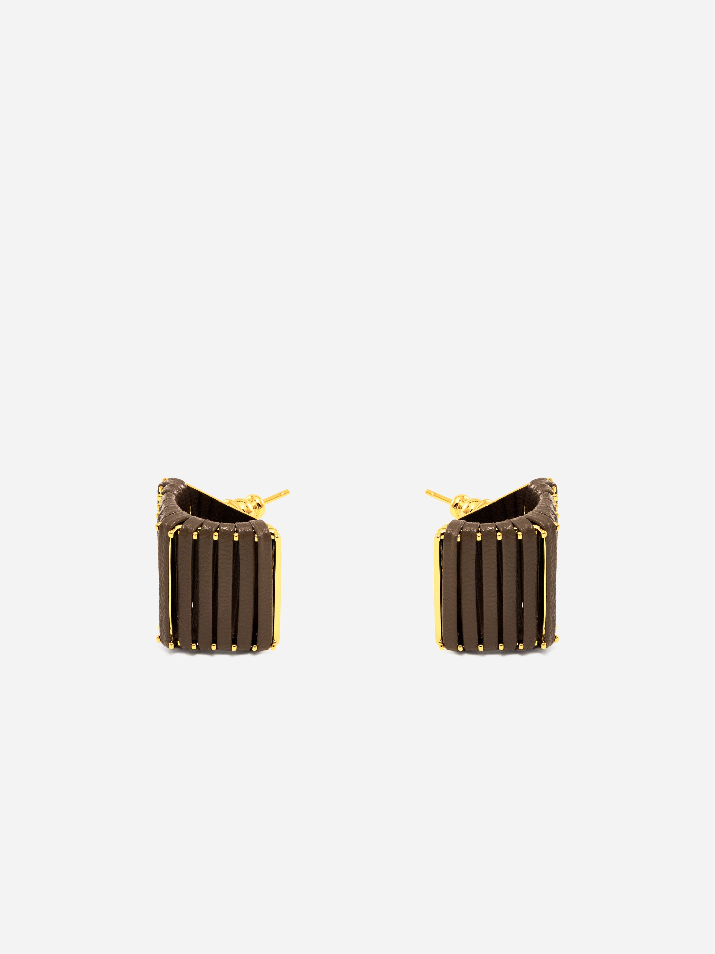 GEOMETRIC LEATHER STUDS
