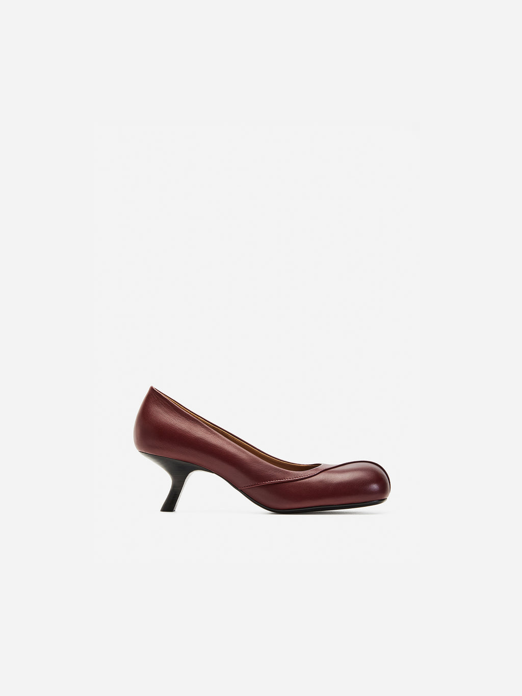 SQUARE TOED HEELS