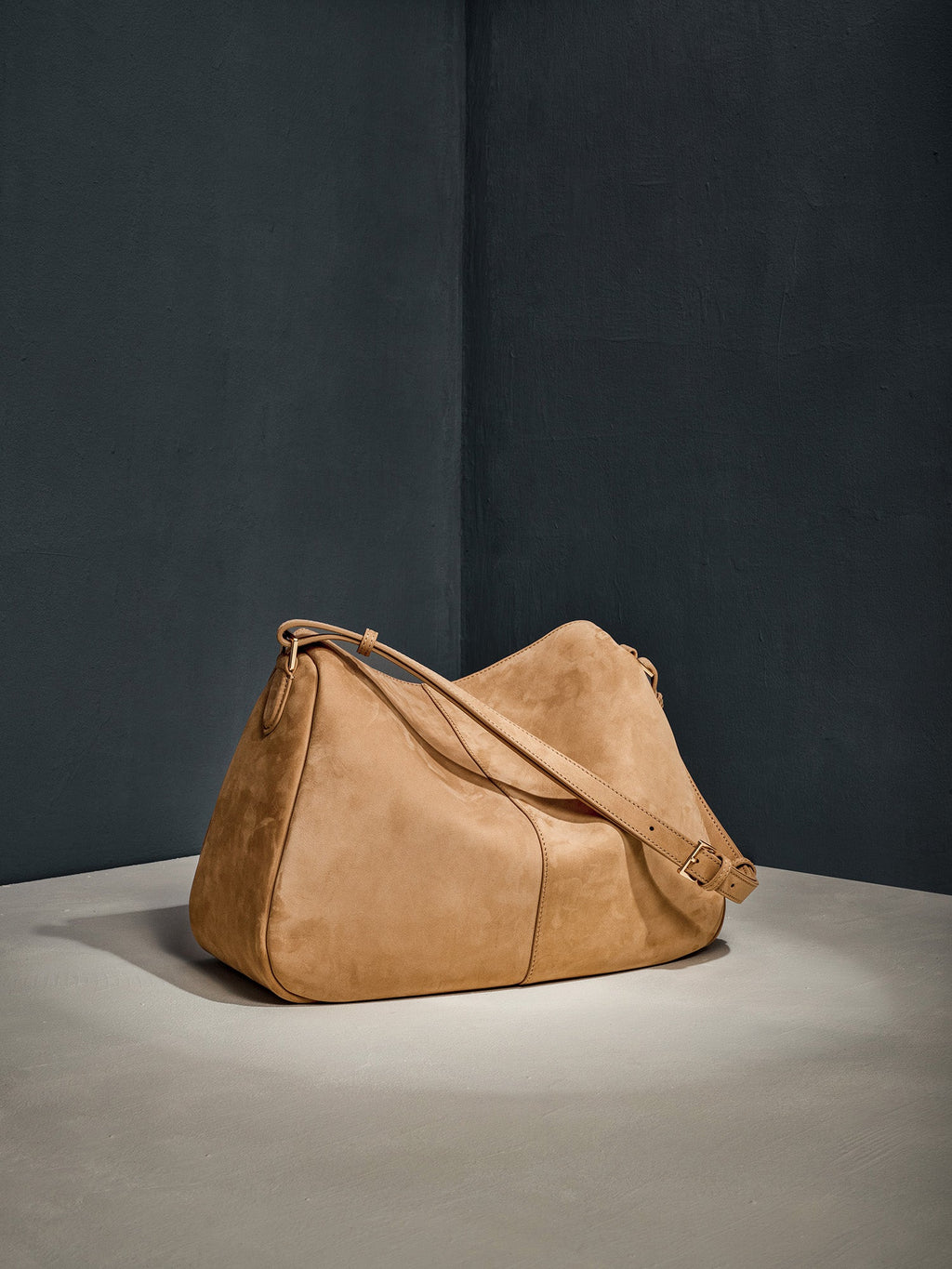 BOWLING SHOULDER BAG