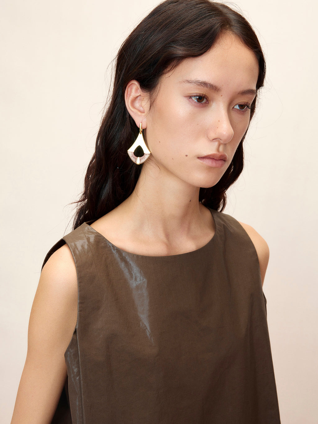 FAN SHAPED DROP EARRINGS