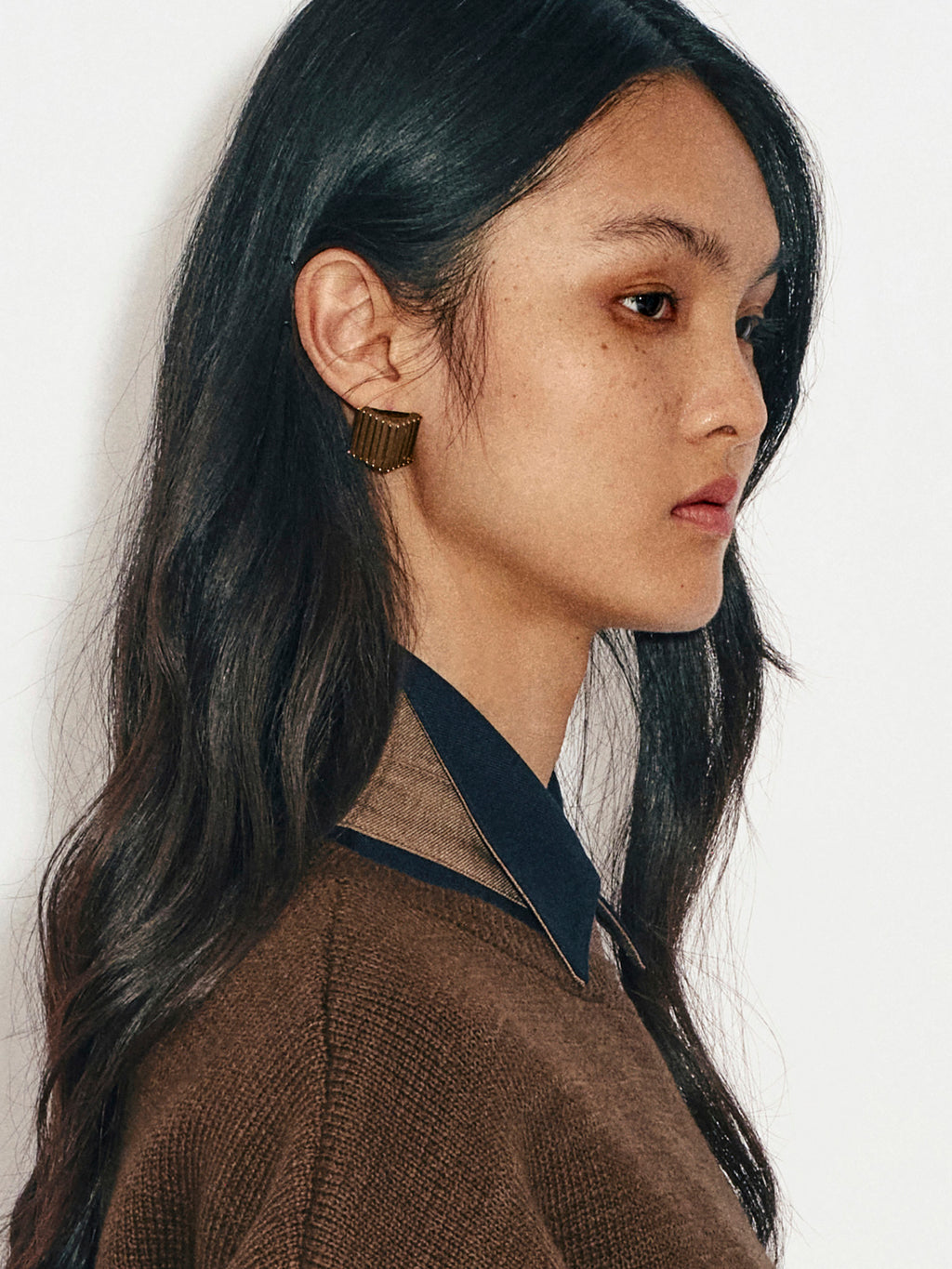 GEOMETRIC LEATHER STUDS