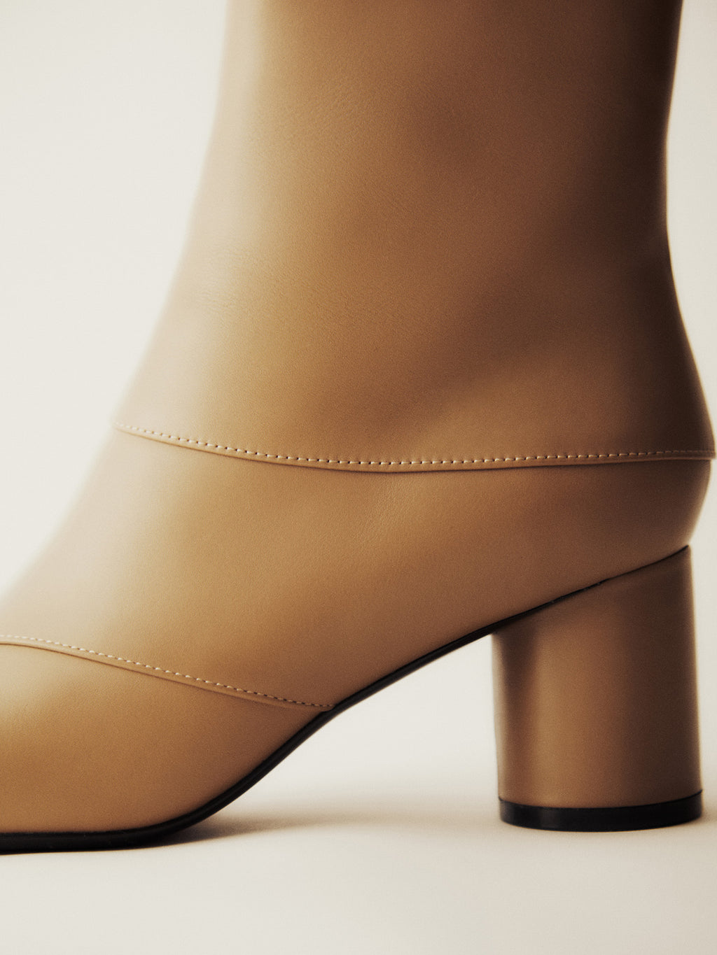 SQUARE TOED BOOTS
